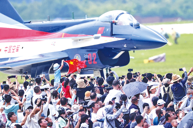 操的啊啊大叫长春航空展迎来首个公众日