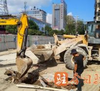 操逼视频使劲操高温下的坚守｜道路建设者用汗水铺就畅通路